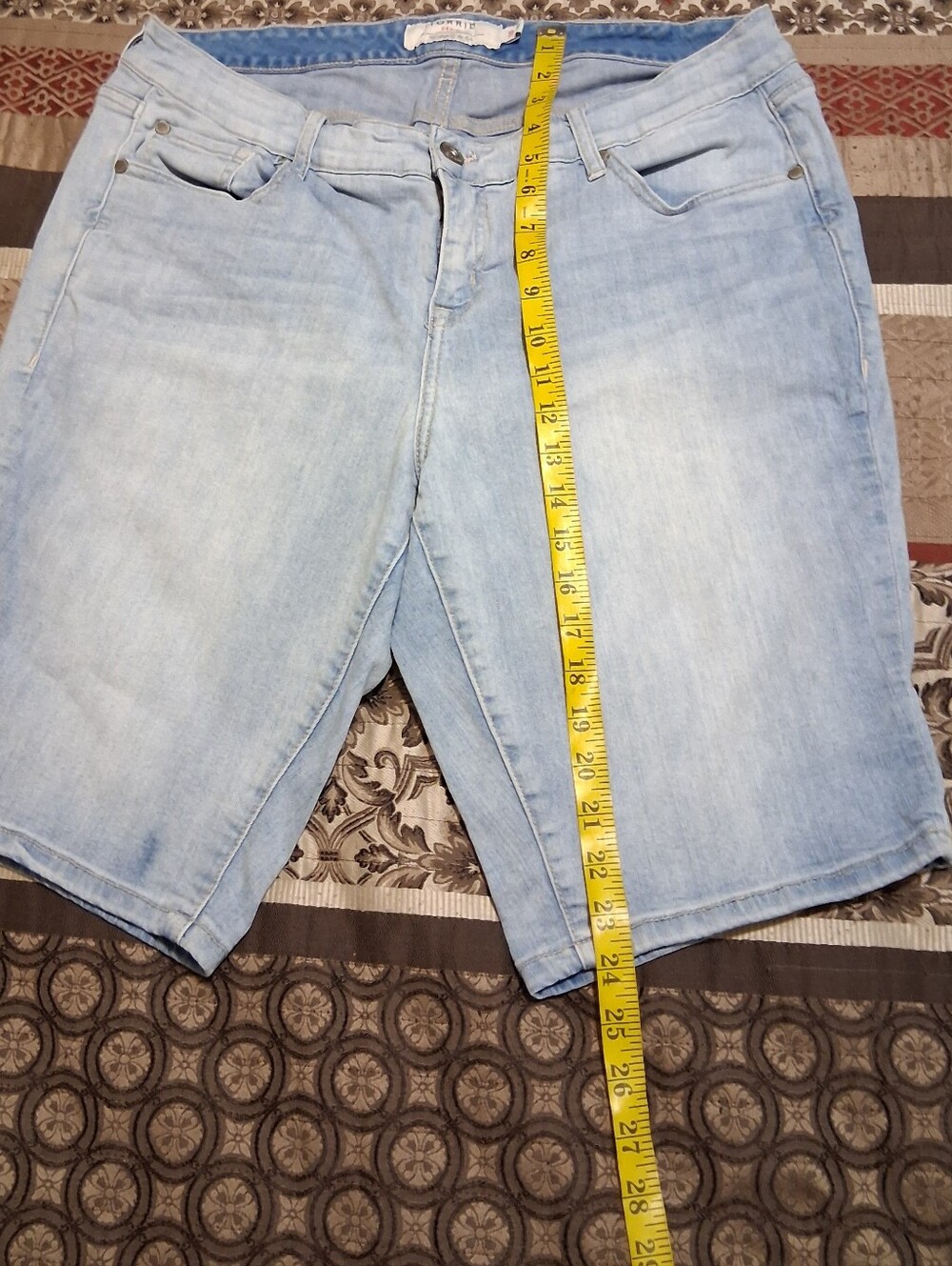 torrid Denim Two Piece Set- Light and Medium Wash Blue Boyfriend Short Summer - Picture 7 of 12